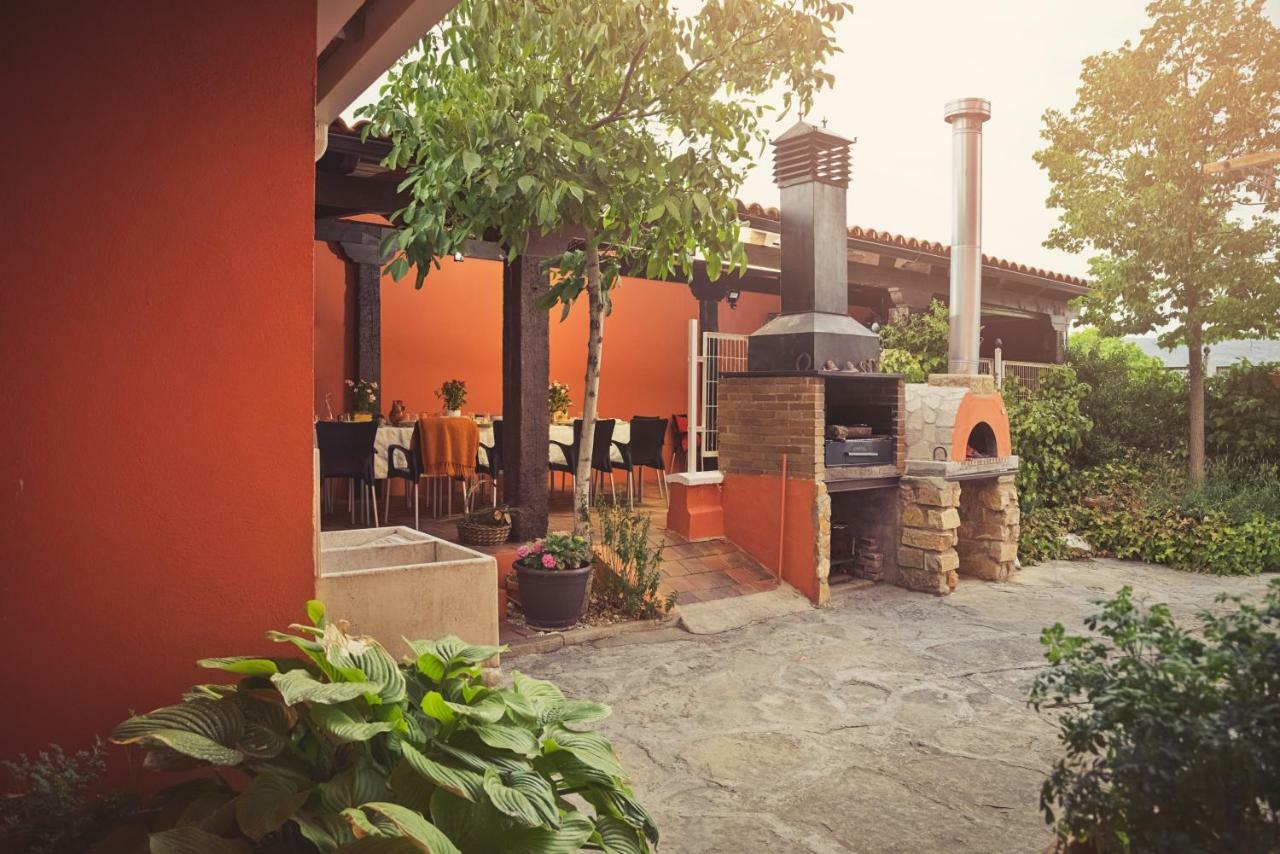 Casa Rural El Sauce. A 2,5 Km De Cuenca Capital Nohales Екстериор снимка