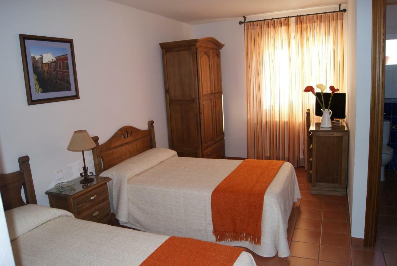 Casa Rural El Sauce. A 2,5 Km De Cuenca Capital Nohales Екстериор снимка